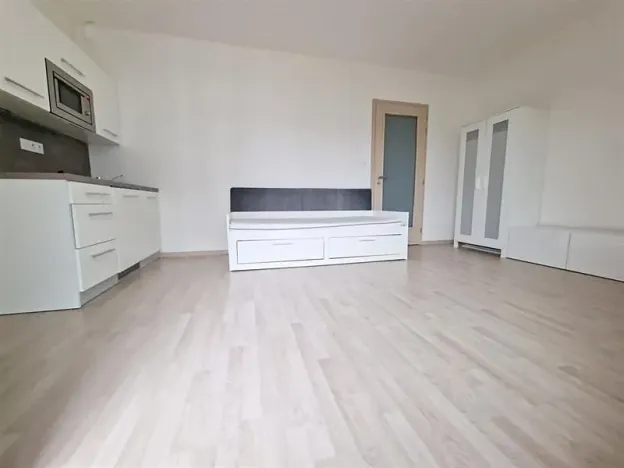 Pronájem bytu 1+kk, Praha - Jinonice, Barvitiova, 34 m2
