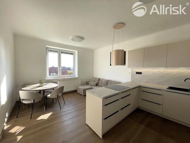 Pronájem bytu 2+kk, Brno, Zemědělská, 58 m2