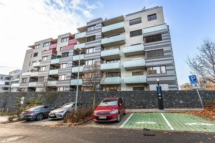 Pronájem bytu 2+kk, Praha - Jinonice, Pod stolovou horou, 58 m2