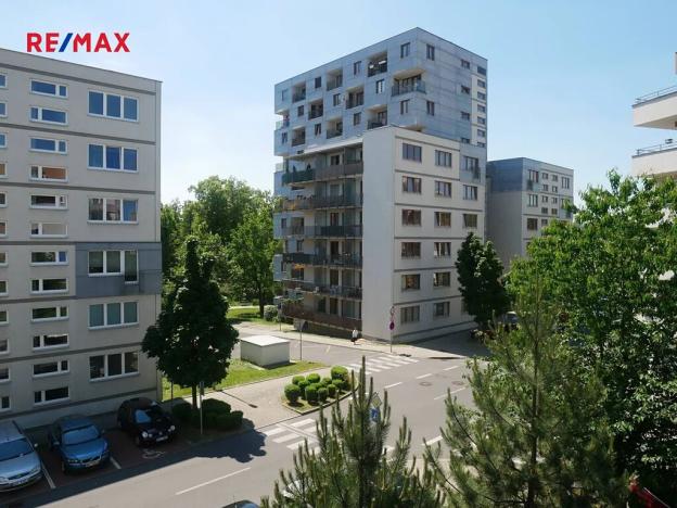 Pronájem bytu 2+kk, Praha - Strašnice, Názovská, 65 m2