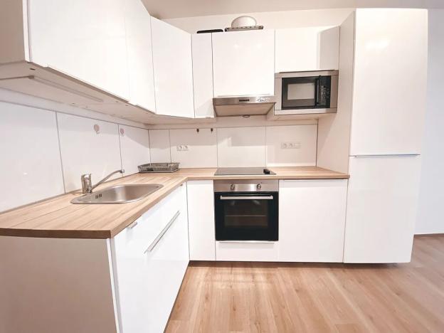 Pronájem bytu 1+kk, Praha - Malešice, Nad úžlabinou, 37 m2