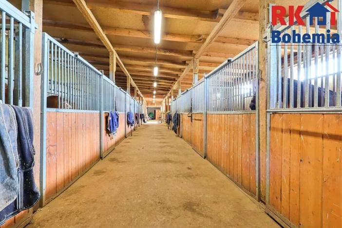 Prodej výrobních prostor, Břežany II, 128 m2