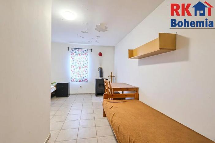 Prodej výrobních prostor, Břežany II, 128 m2