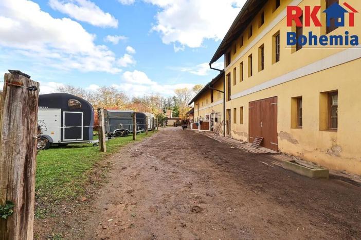 Prodej výrobních prostor, Břežany II, 128 m2