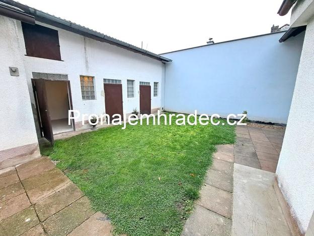 Pronájem bytu 2+kk, Hradec Králové, Pražská třída, 45 m2