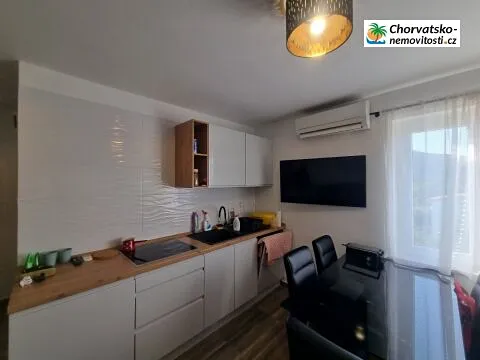 Prodej bytu 2+kk, Novi Vinodolski, Chorvatsko, 39 m2