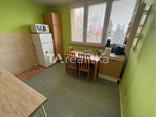 Prodej bytu 2+1, Opava, Hobzíkova, 55 m2