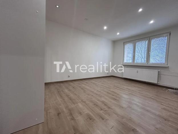 Pronájem bytu 2+1, Orlová, Kpt. Jaroše, 53 m2