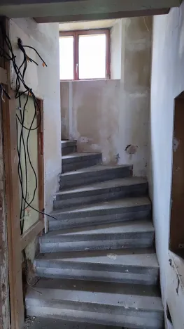 Prodej podílu rodinného domu, Praha, Hornoměcholupská, 240 m2