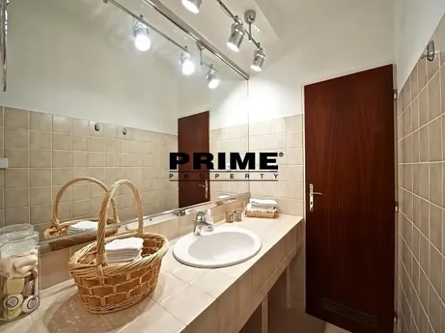 Pronájem rodinného domu, Praha - Kunratice, Ke hrádku, 417 m2