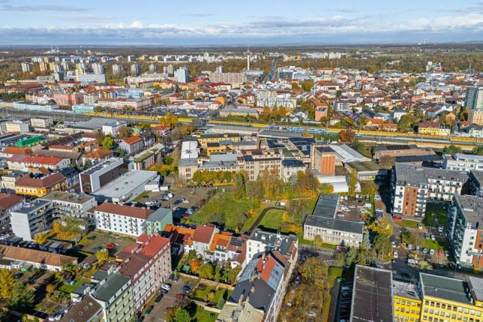 Prodej rodinného domu, Pardubice - Zelené Předměstí, Na Spravedlnosti, 380 m2