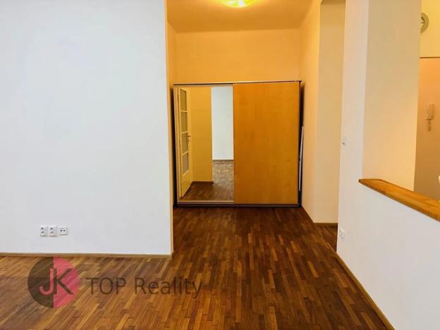 Pronájem bytu 2+kk, Praha - Smíchov, U Santošky, 47 m2