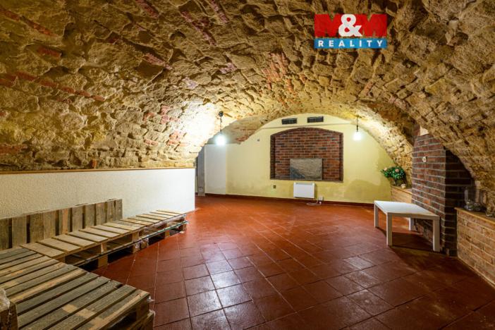 Pronájem restaurace, Plzeň - Vnitřní Město, Zbrojnická, 130 m2