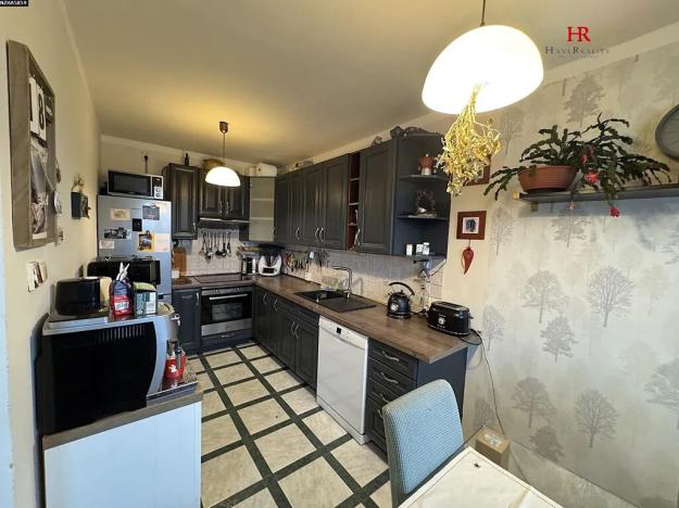 Prodej bytu 4+1, Kamenice, Sídliště II, 84 m2