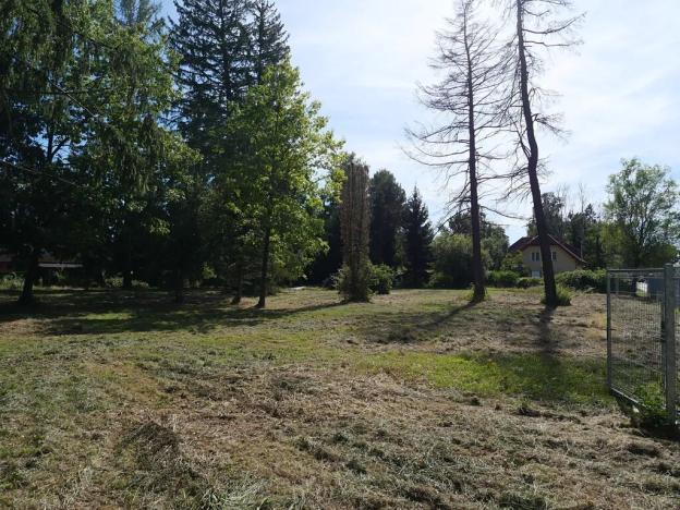 Prodej pozemku pro bydlení, Mukařov, Školní, 800 m2