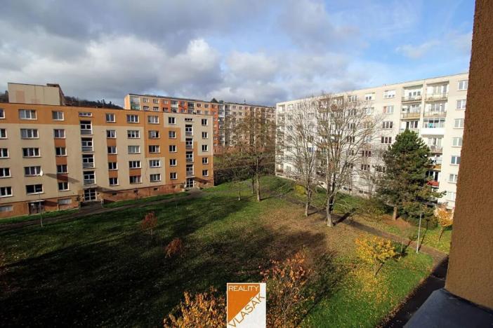 Prodej bytu 2+1, Kadaň, Bystřická, 53 m2