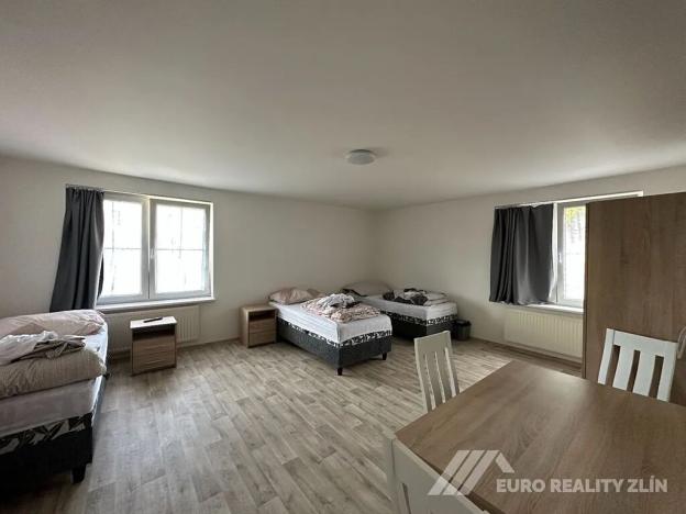 Pronájem rodinného domu, Zádveřice-Raková, 230 m2