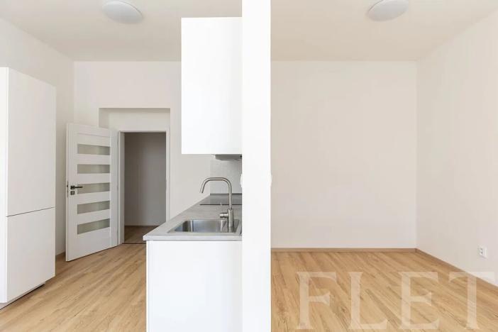 Pronájem bytu 1+kk, Praha - Libeň, Františka Kadlece, 34 m2