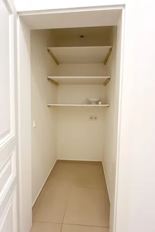 Pronájem bytu 3+1, Praha, 144 m2