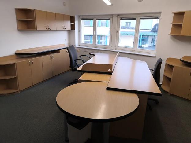 Pronájem kanceláře, Tečovice, 112 m2