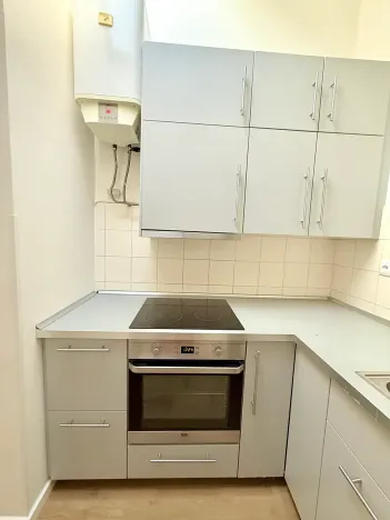 Prodej ubytování, Praha - Vršovice, Žitomírská, 92 m2