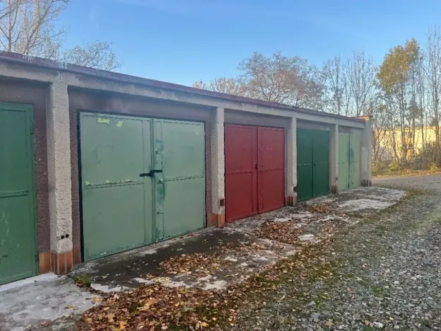 Pronájem garáže, Brno, Cornovova, 18 m2