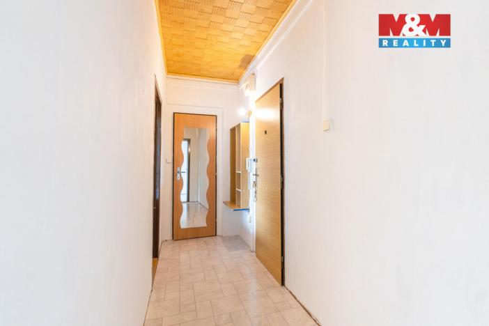 Prodej bytu 2+1, Orlová - Lutyně, Karla Dvořáčka, 43 m2