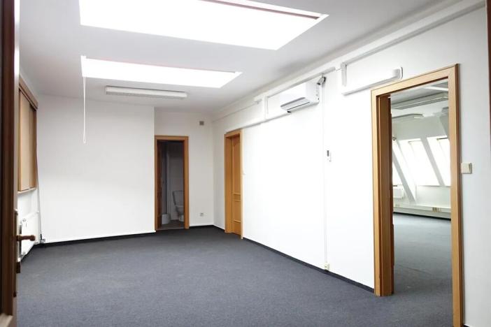 Pronájem kanceláře, Praha - Vinohrady, Kolínská, 100 m2