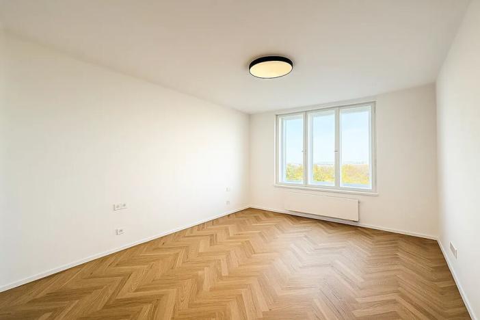 Pronájem bytu 2+kk, Praha, Vinohradská, 61 m2