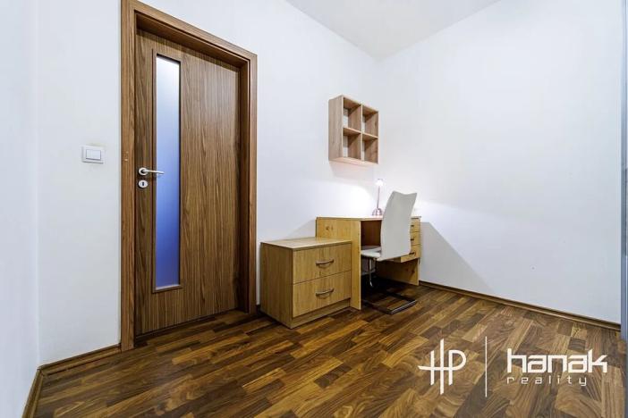 Pronájem bytu 2+kk, Olomouc, Janského, 78 m2