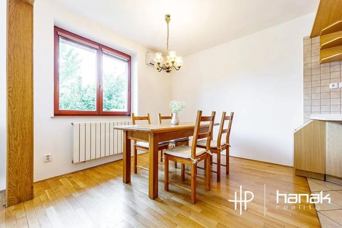 Prodej rodinného domu, Hněvotín, 240 m2