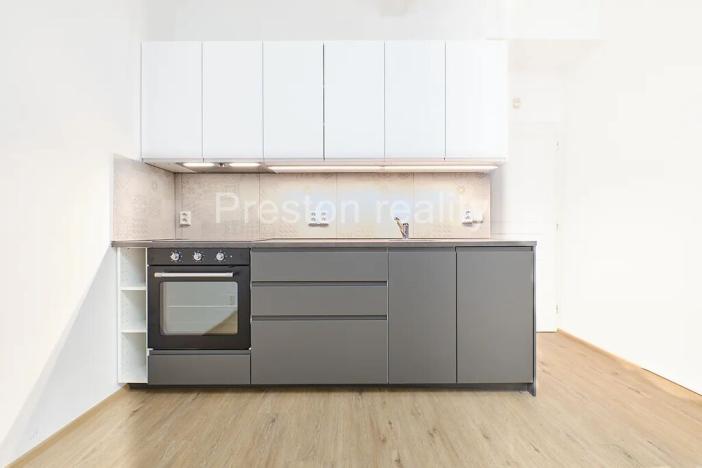 Pronájem bytu 3+kk, Praha - Nusle, Zdaru, 71 m2