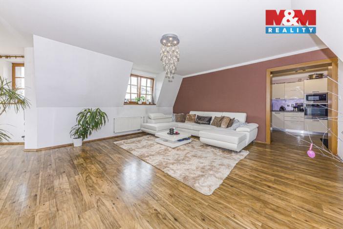 Prodej rodinného domu, Praha - Horní Počernice, Dobrošovská, 295 m2