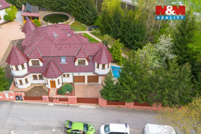 Prodej rodinného domu, Praha - Horní Počernice, Dobrošovská, 295 m2