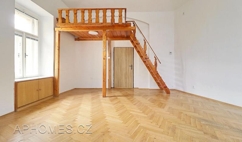 Pronájem bytu 2+1, Praha - Nové Město, Pod Slovany, 62 m2