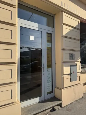 Pronájem kanceláře, Praha - Smíchov, Nádražní, 145 m2