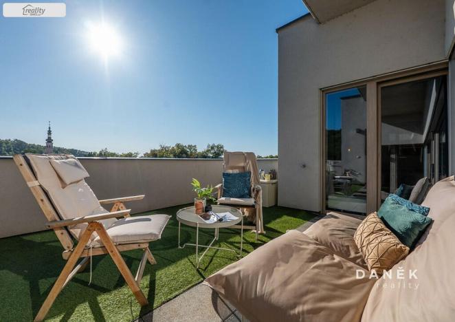 Prodej bytu 3+kk, Oslavany, náměstí 13. prosince, 76 m2