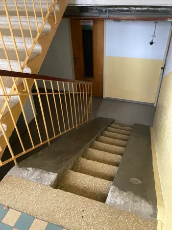 Prodej bytu 2+1, Ostrov, Kollárova, 50 m2