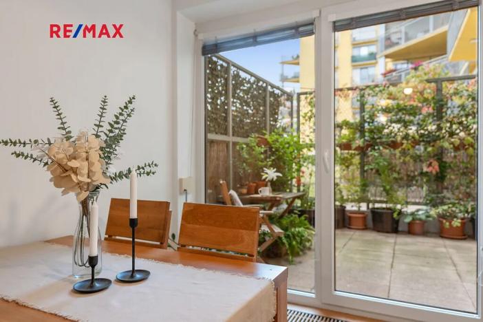 Prodej bytu 3+kk, Praha - Vysočany, Na Harfě, 61 m2