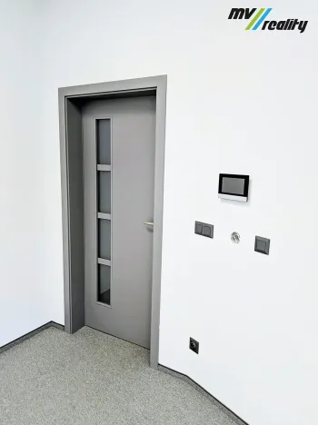 Pronájem kanceláře, Milovice, 86 m2