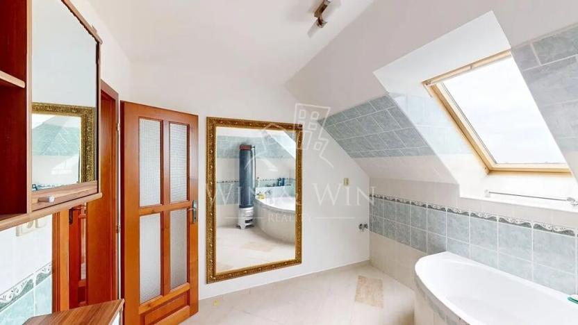 Prodej rodinného domu, Zdiby, 260 m2