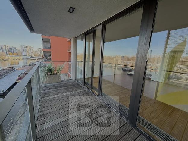 Pronájem bytu 3+kk, Praha - Holešovice, V přístavu, 90 m2