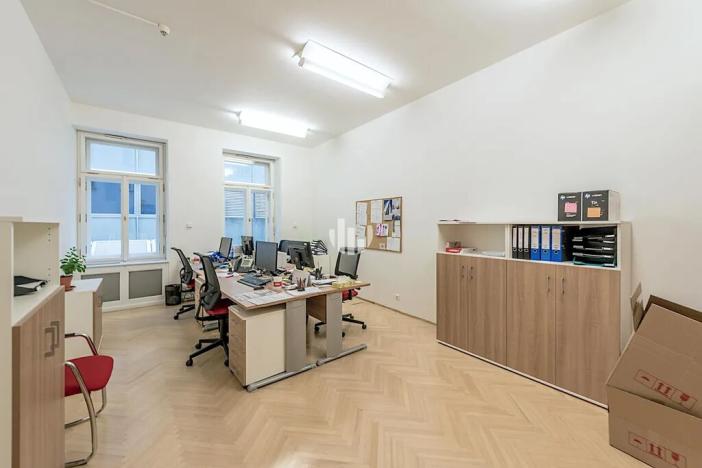 Pronájem kanceláře, Praha - Nové Město, Václavské náměstí, 450 m2