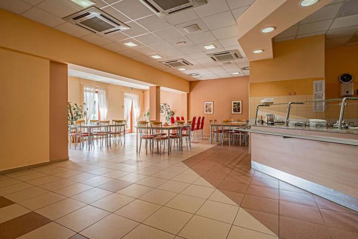 Prodej kanceláře, Třinec, 2388 m2