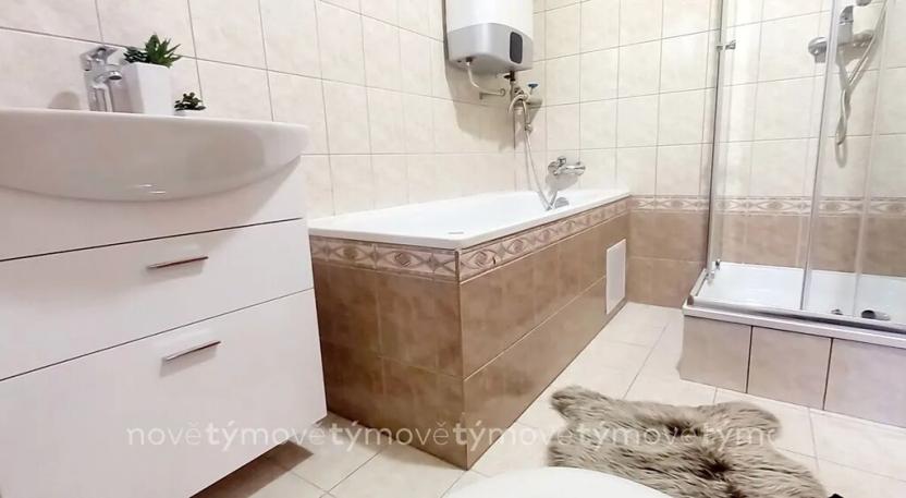 Pronájem rodinného domu, Pardubice, Lesní, 84 m2