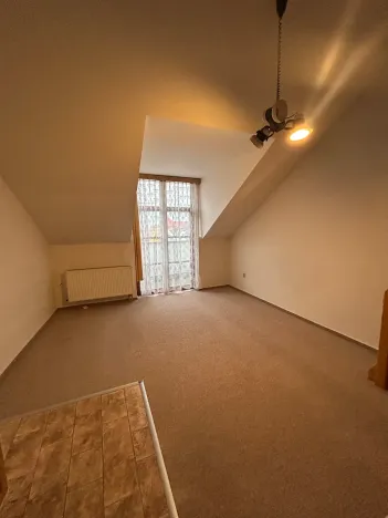 Pronájem bytu 2+kk, Chrudim, Resselovo náměstí, 45 m2