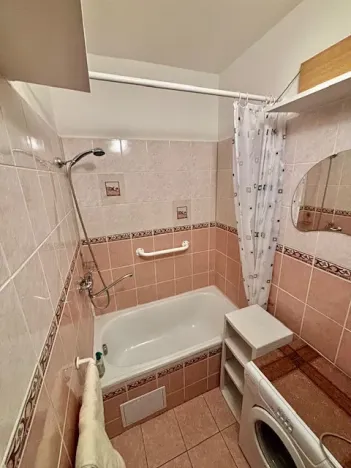 Pronájem bytu 1+kk, Praha, Prosecká, 30 m2