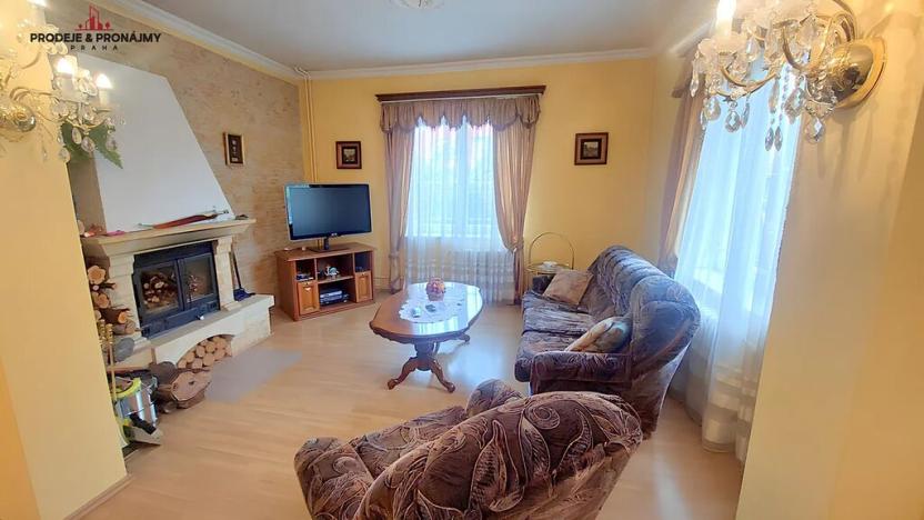 Prodej vily, Praha - Suchdol, 243 m2