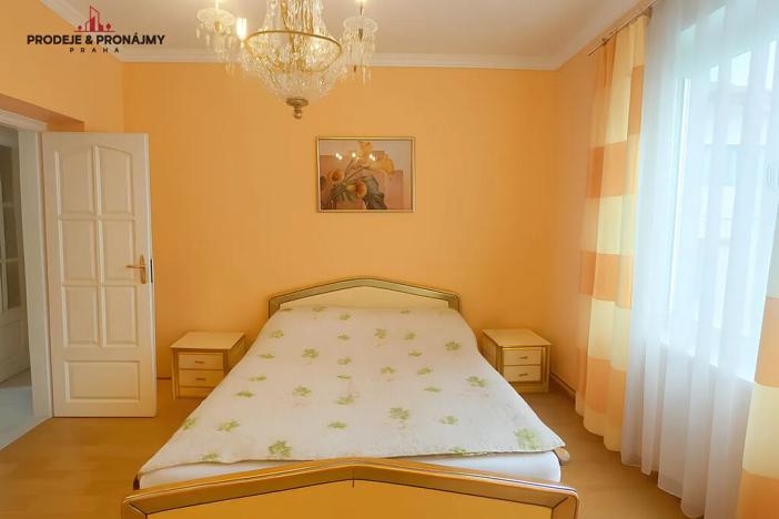 Prodej vily, Praha - Suchdol, 243 m2