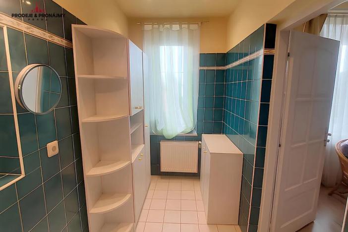 Prodej vily, Praha - Suchdol, 243 m2